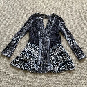 Free People Folk Swing Dress Long Sleeve Boho Hipster Black White Size 6 GUC